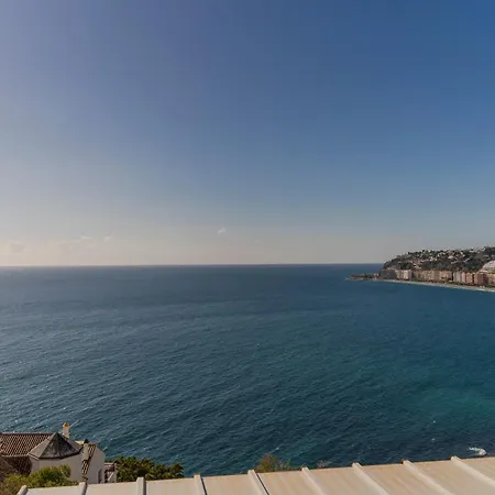 Rentitspain De Ensueno Vista Al Mar Confort Y Piscina Villa