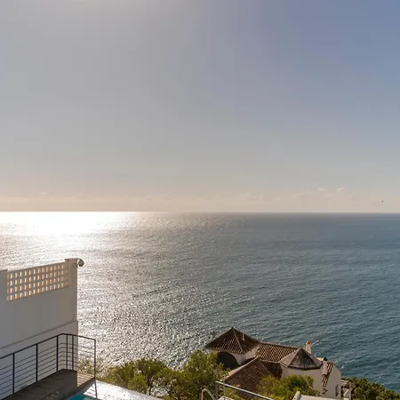 Rentitspain De Ensueno Vista Al Mar Confort Y Piscina Villa